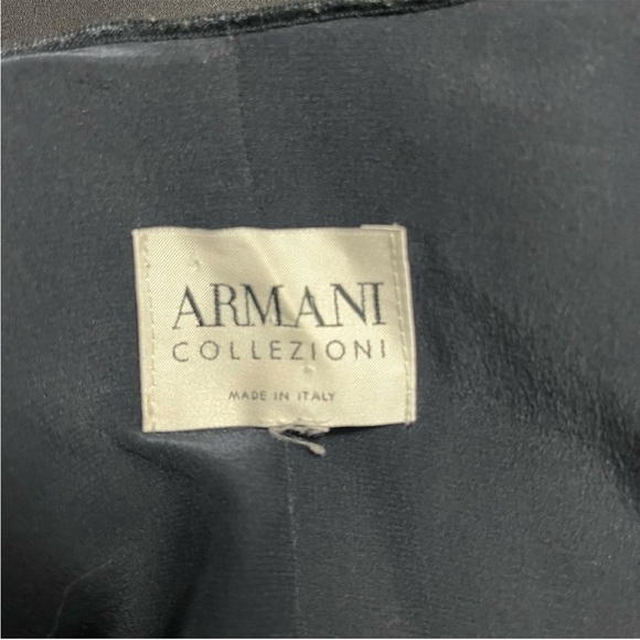 ๐ฎ๐น Vintage Armani Collezioni Black Silk Asymmetrical Button Blazer Size Large - Picture 8 of 11